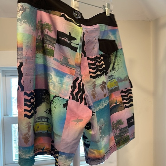 maui and sons board shorts, size 36 - Picture 5 of 5